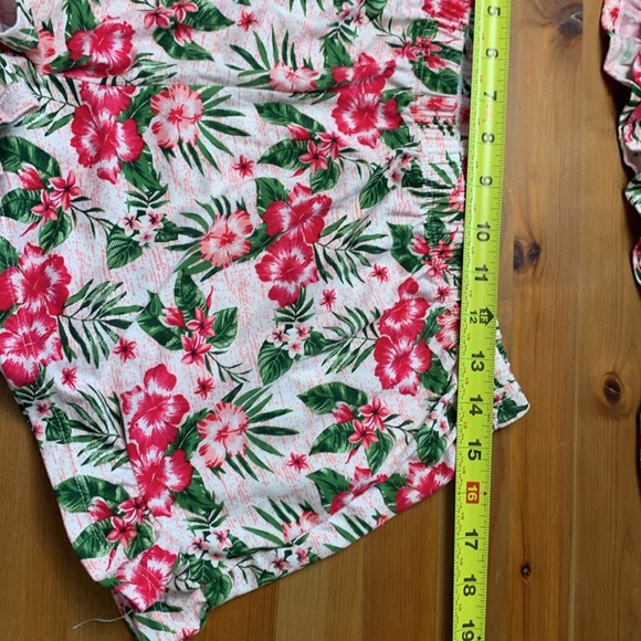 Lucy & Laurel NWOT Soft Summer PJ Set, Adjustable Straps, Stretch, Floral - Picture 15 of 15